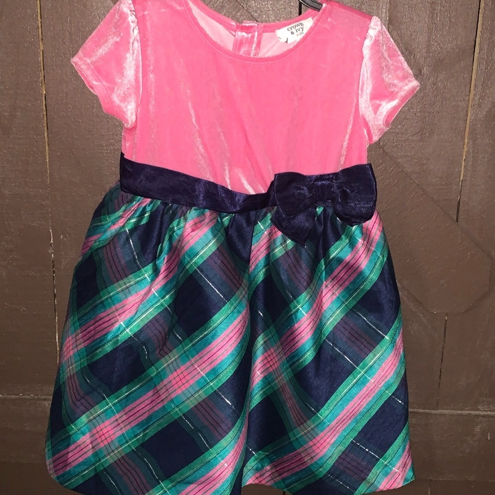 Crown & Ivy- little girls dress